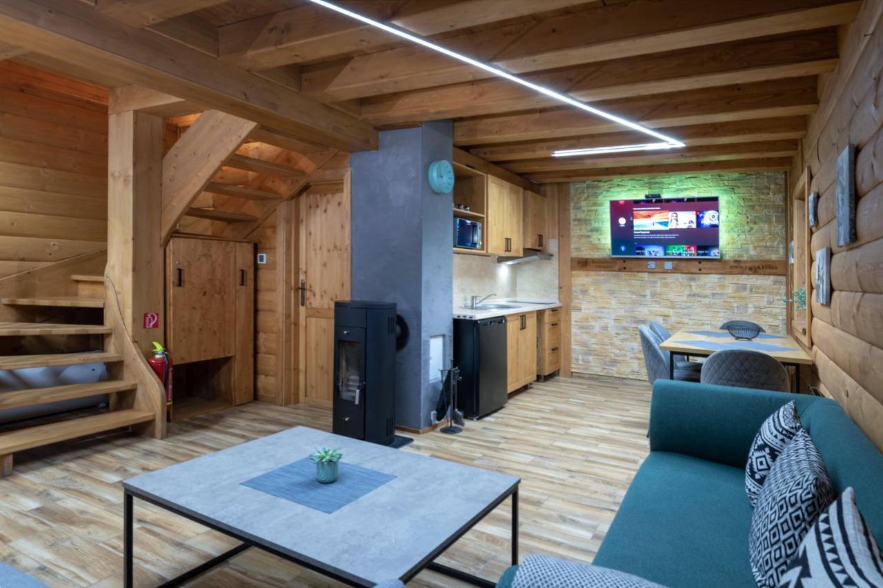 Tatrystay Riverstone Chalets デマノブスカ・ドリーナ エクステリア 写真
